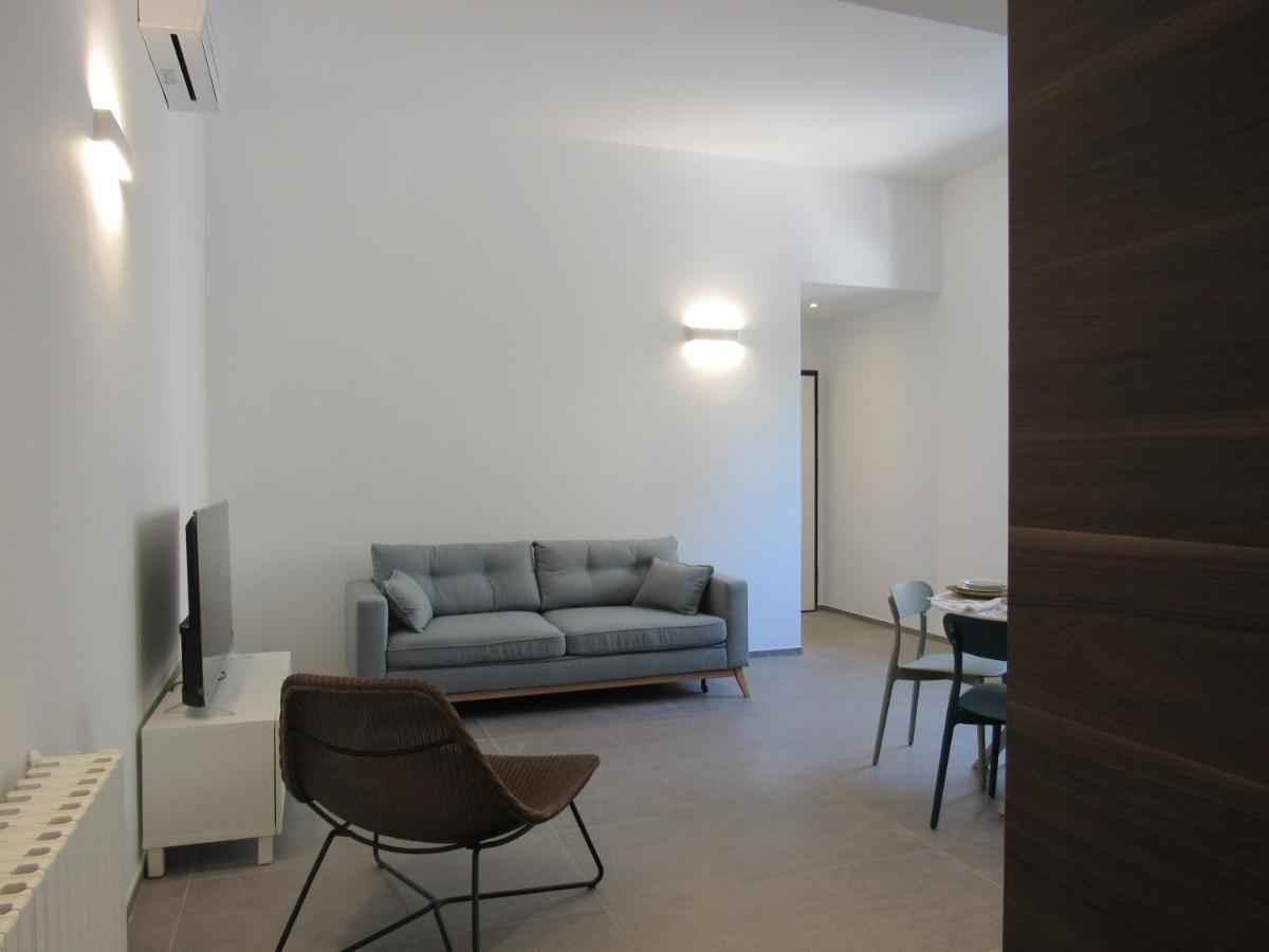 Make A Wish - Near The Center With Private Parking Apartamento Como Exterior foto