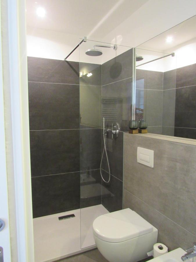 Make A Wish - Near The Center With Private Parking Apartamento Como Exterior foto