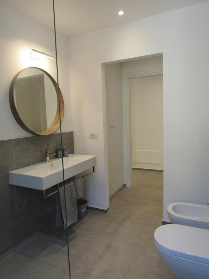 Make A Wish - Near The Center With Private Parking Apartamento Como Exterior foto